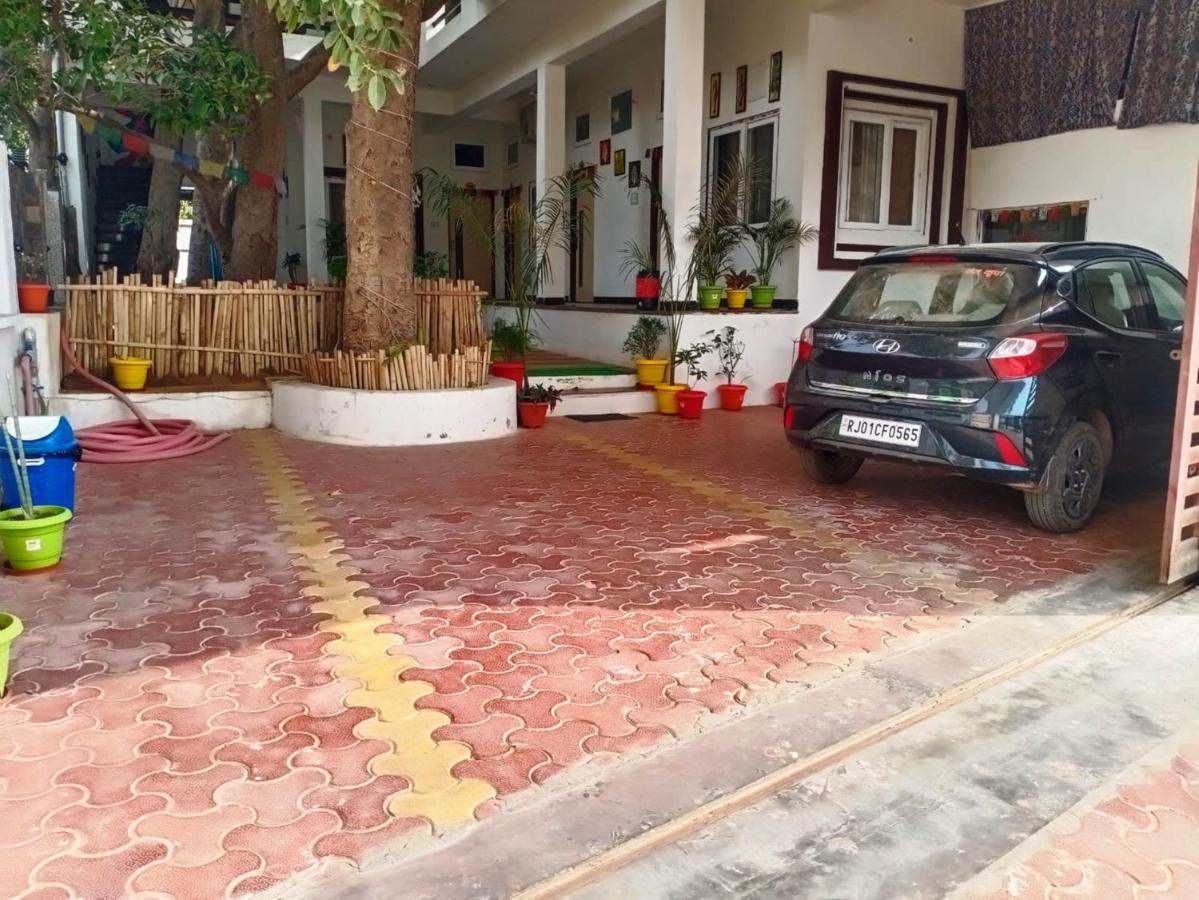 Green Hub Pushkar Villa Bagian luar foto